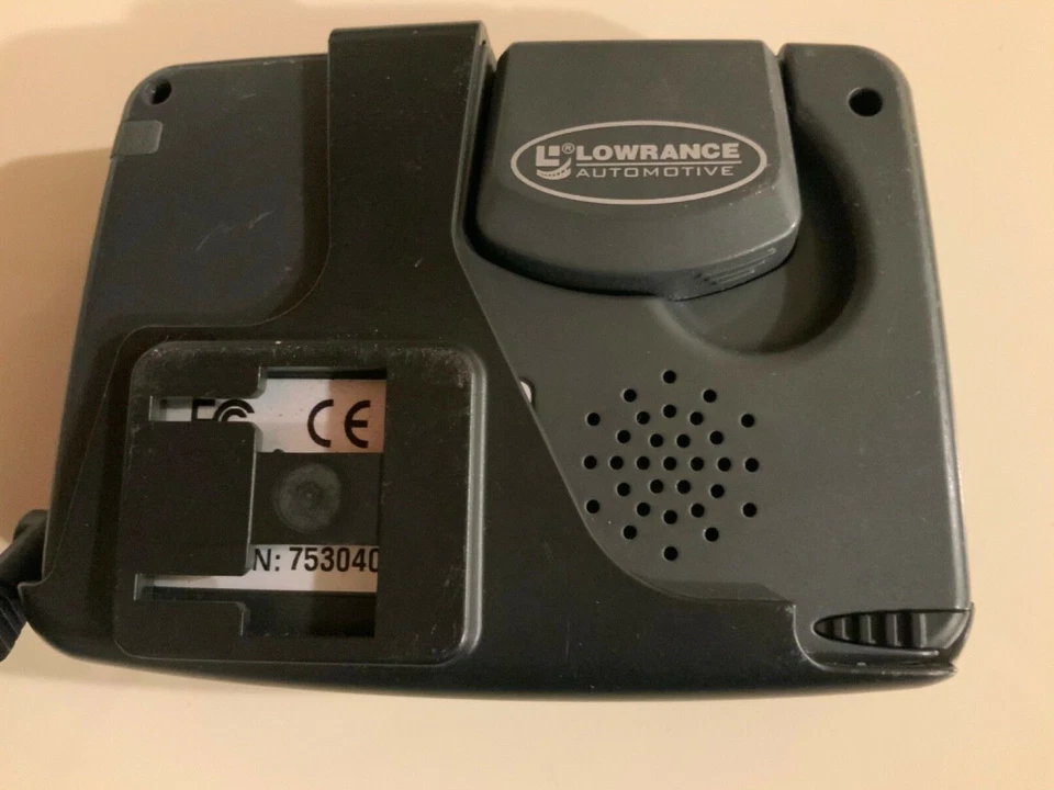 Lowrance iWay 250c Automotive GPS Navigation Unit 3.5" - Image 4 of 4