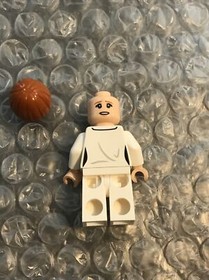 GENUINE Lego Claire Dearing 75917 Raptor Rampage Jurassic World Park Minifigure