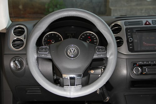 Stitch On Style Steering Wheel Skin Wrap Cover Grey PVC Leather Perfect Fit - Picture 3 of 5