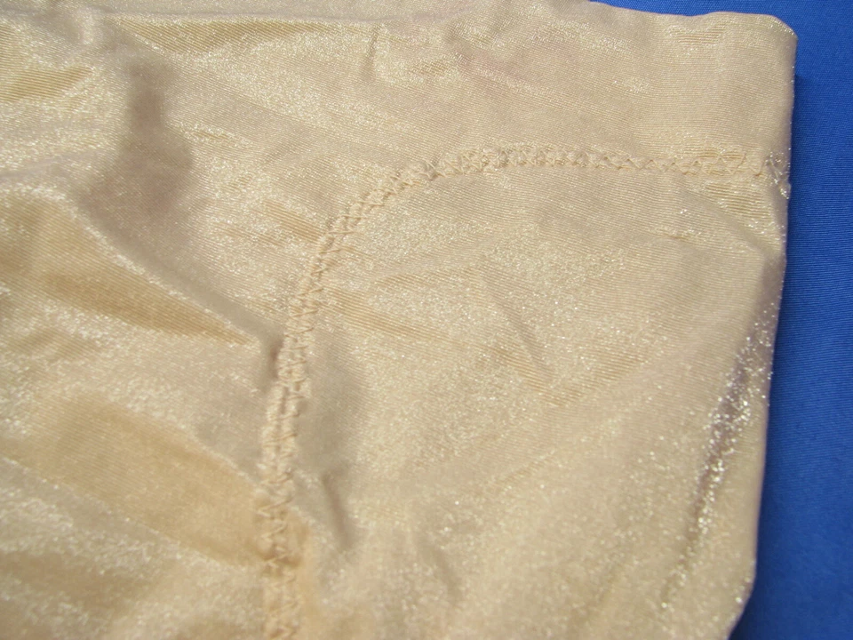 VANITY FAIR винтажный блестящий вязаный бежевый трусики уникальный "Y" назад дизайн 40-074 sz M - Изображение 3 из 4