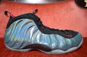 A Closer Look at the Supreme x Nike Air Foamposite One ...