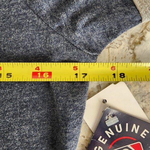 MLB New York Yankees Women's Fitted Short Sleeve T-Shirt, Small - Picture 7 of 14