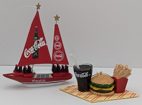 (2) Kurt Adler COCA-COLA Weihnachtsschmuck SEGELBOOT & Cola mit Hamburger Pommes