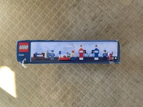 Lego 10184 Town Plan Movie Theatre Gas Station New!