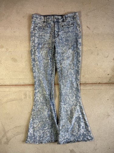 Free People Jeans Dream Lover Super Flare Leg size 29 Printed Paisley Boho - Picture 2 of 11