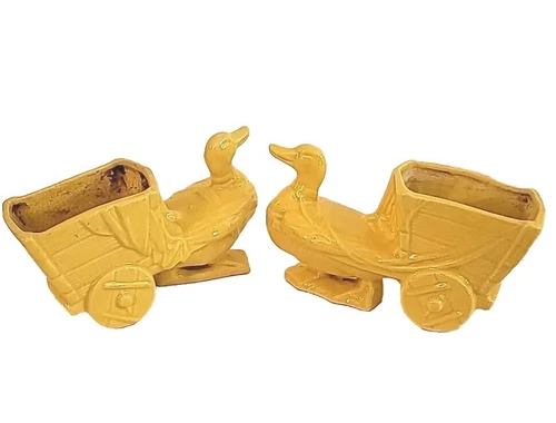VTG McCoy planter Duck Cart Gloss yellow glaze 1940’s 8”  Easter Decor