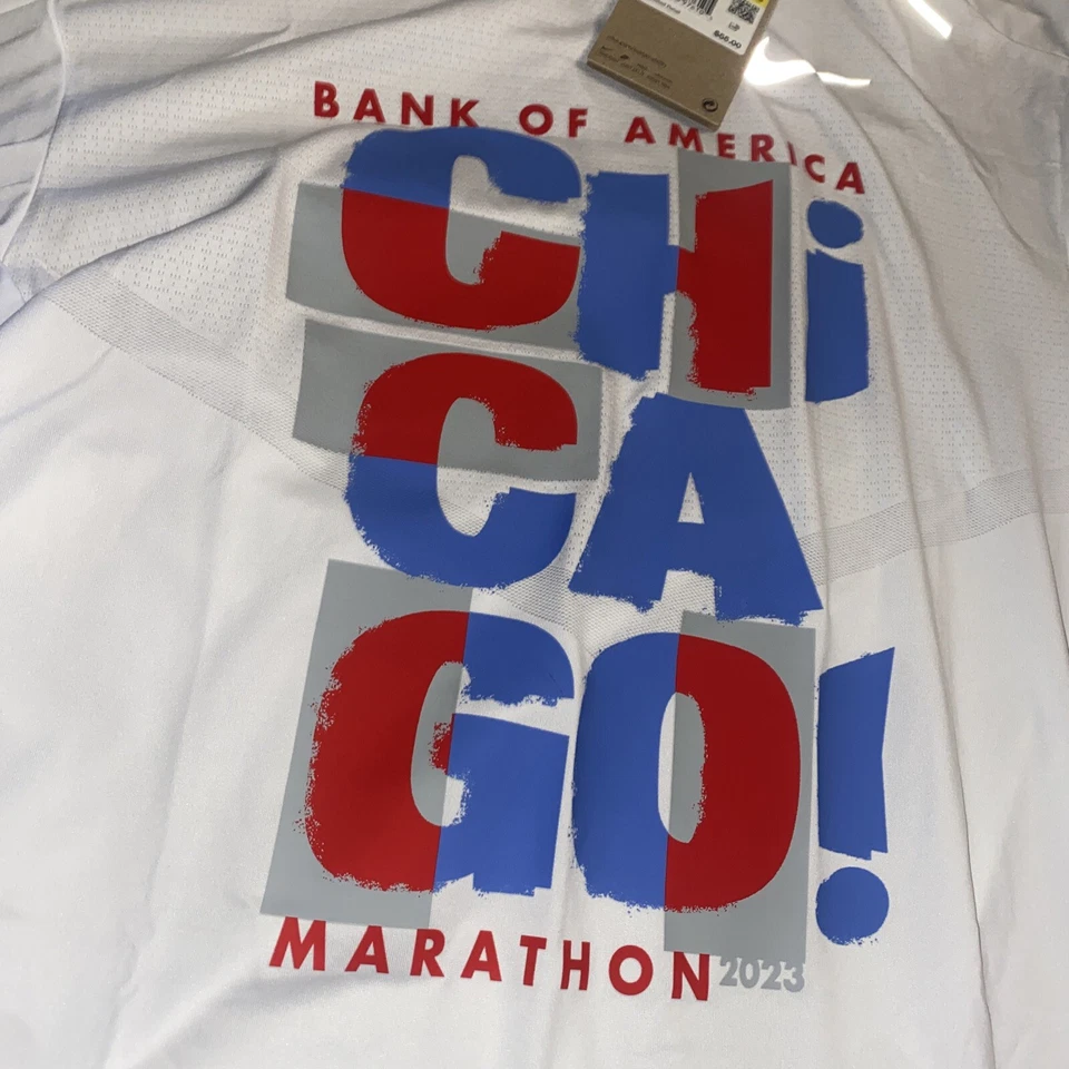 Nike Men’s SM Chicago Marathon 2023 Rise Running shirt - Limited Edition - Image 4 of 4