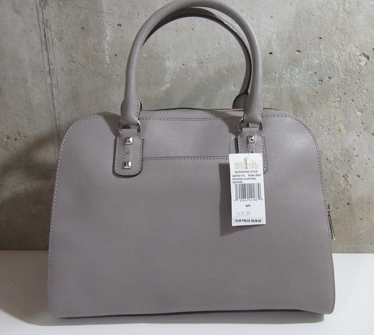 MICHAEL KORS グレー ハンドバッグ Michael Kors グレー レザー ハンドバッグ - メルカリ