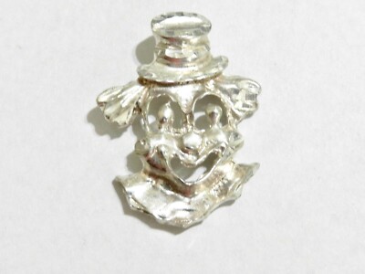 Großer Silber Clown Anhänger Happy Face detaillierte Ausschnitte Diamantschliff