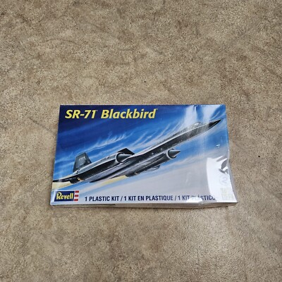 REVELL  SR71 Blackbird 1/72. 85-5810 Factory Sealed 