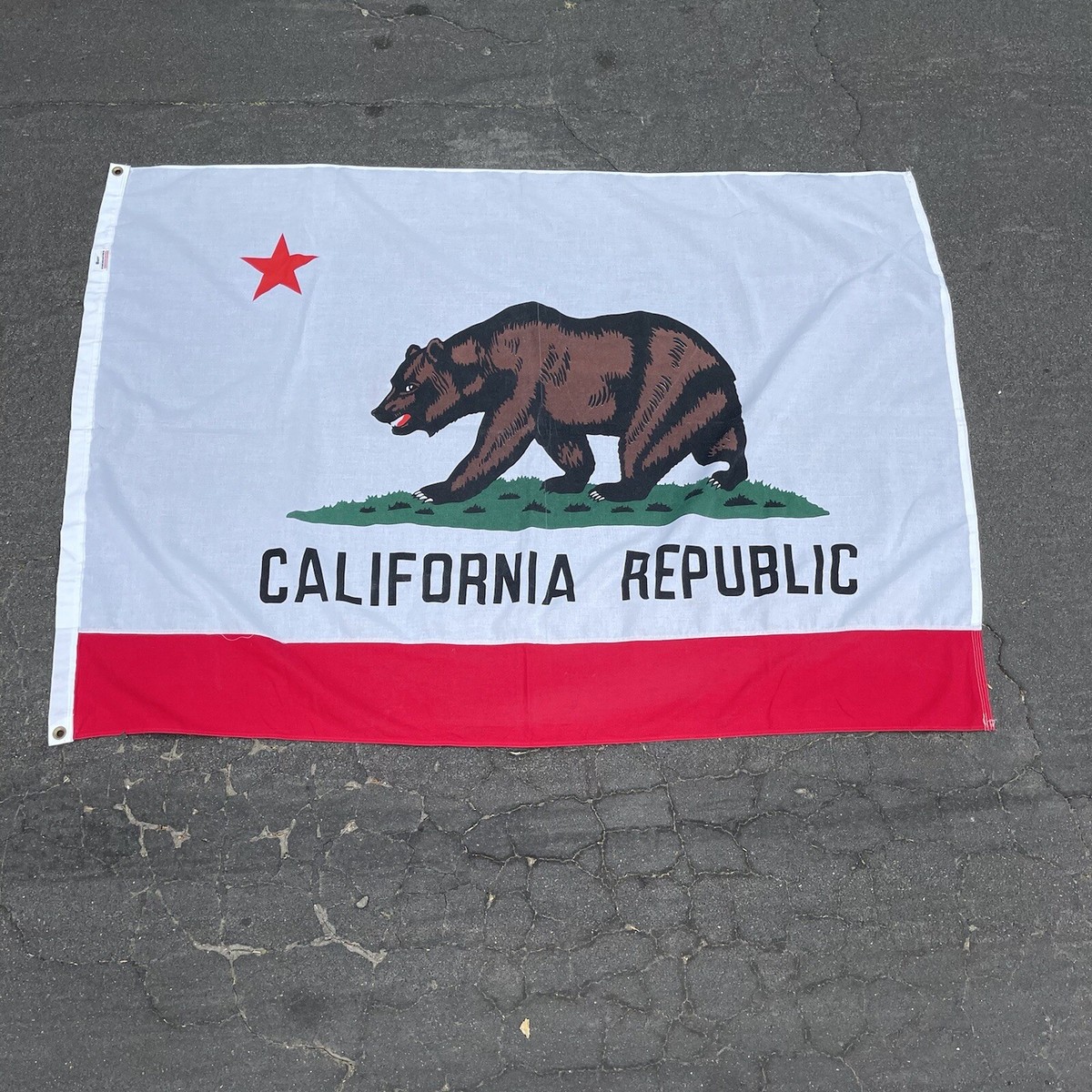 California State Flag Beach Towel - 30x60 Inches, 100% Cotton Velour Terry, For Pool & Beach - View #11