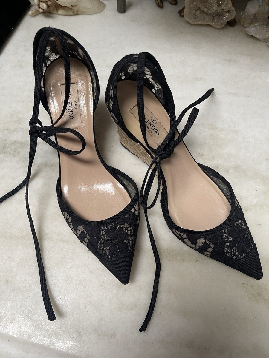 VALENTINO GARAVANI Black Lace Ankle Bow Straps Pointy Toe