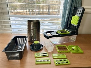 Vegetable Chopper lot of 14 pieces kitchen gadget cuts/chops/slices/dices + more