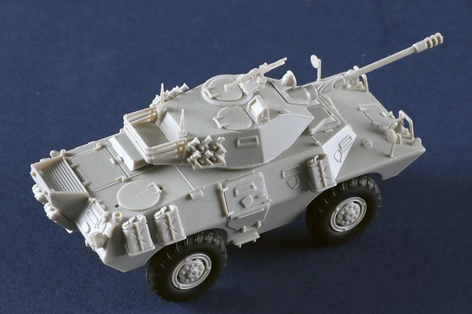 Trumpeter 07443 1/72 LAV-150 Commando AFV w/ Cockerill 90mm Gun Armored Vehicle - Image 4 of 4