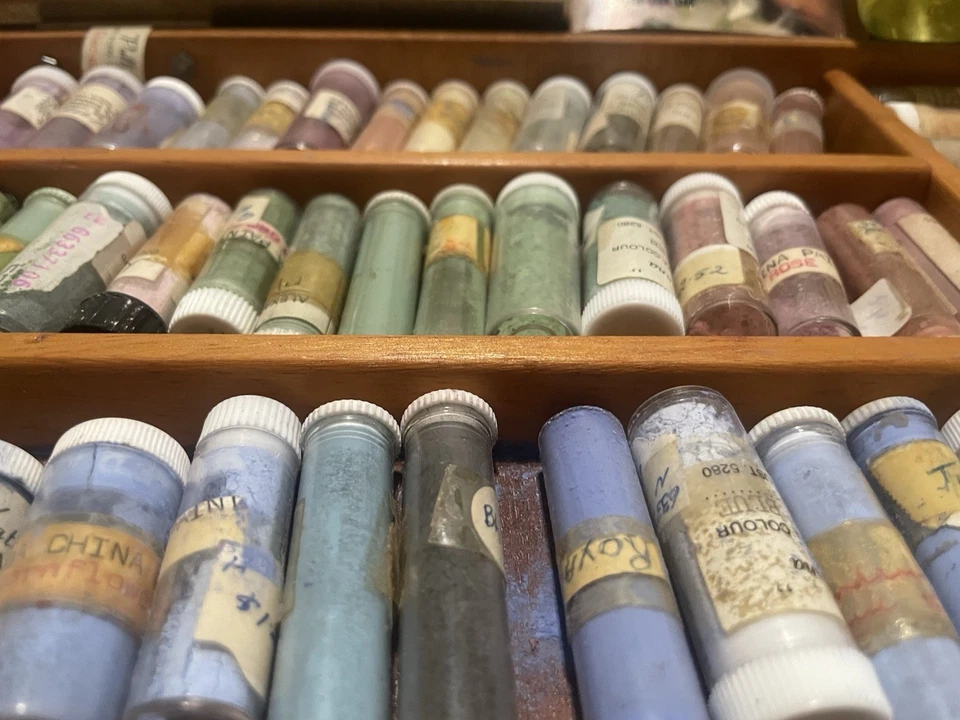 Vintage China Powder Paint Vials Lot with Case - image 2 of 3