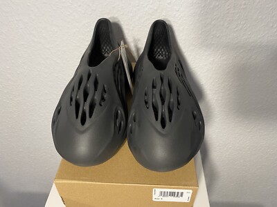 adidas Yeezy Foam Runner Onyx 43 US 9 NEU OVP | eBay