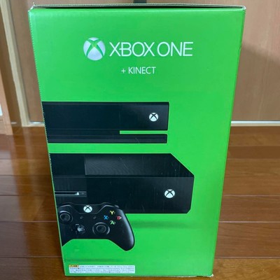 Microsoft Xbox One with Kinect 500GB Black Console - 7UV-00077 for 