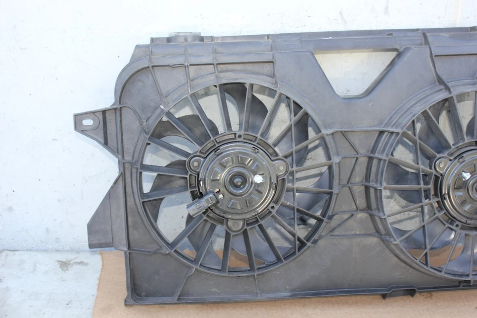 OEM Radiator Fan Motor Fan Assembly Fits 05-07 DODGE CARAVAN 04677695AA (RM4FB) — 第 4/4 张图片