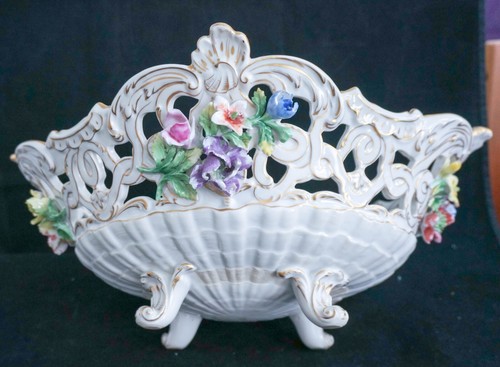 Antiq 1900 Carl Thieme Dresden Porcelain 16” Footed Center Bowl Encrusted Flower - Picture 3 of 14