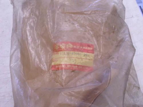 BRACKET, HEAD LAMP RH *{B,C&EC L:175}*