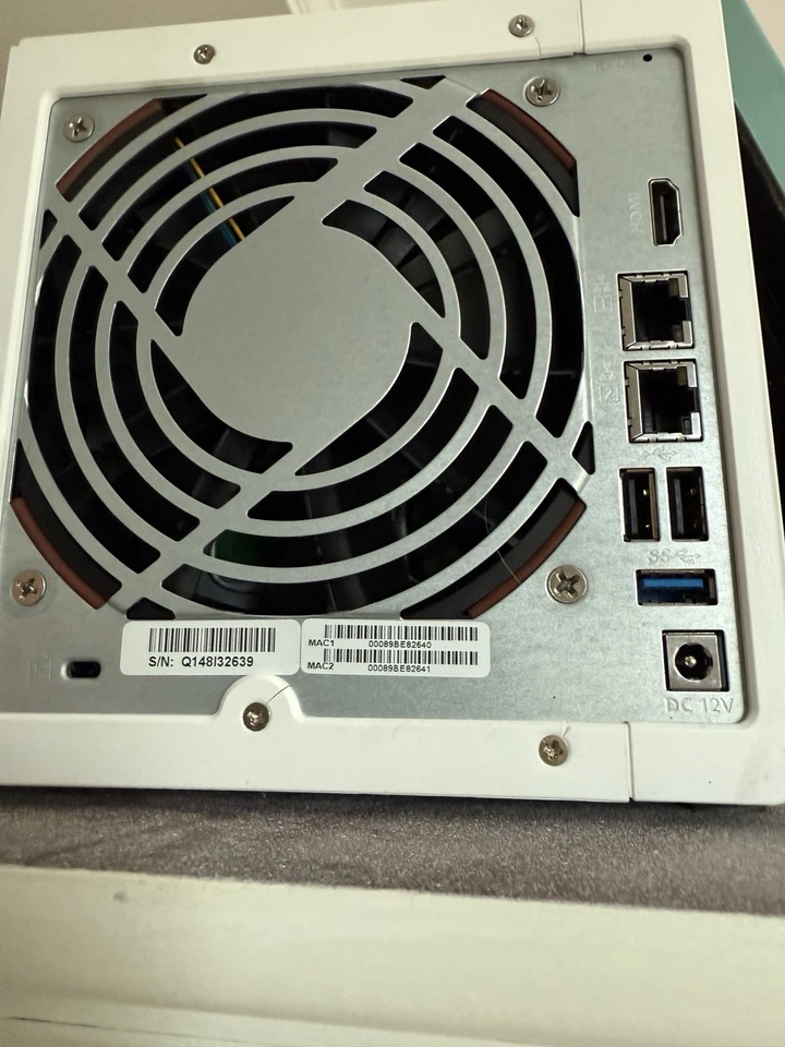 QNAP ‎TS-451 4-Disk NAS -with Charging Cable - No HDDs Comes With original Box - Image 2 of 4