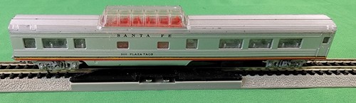 Con-Cor 4071G N Scale Santa Fe Diner Dome Observation Passenger Car - Picture 8 of 17