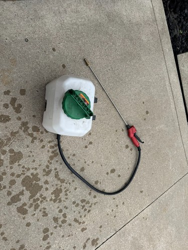Milwaukee 49-16-28PS M18 Switch Tank 4 Gallon Sprayer Tank Hose Wand
