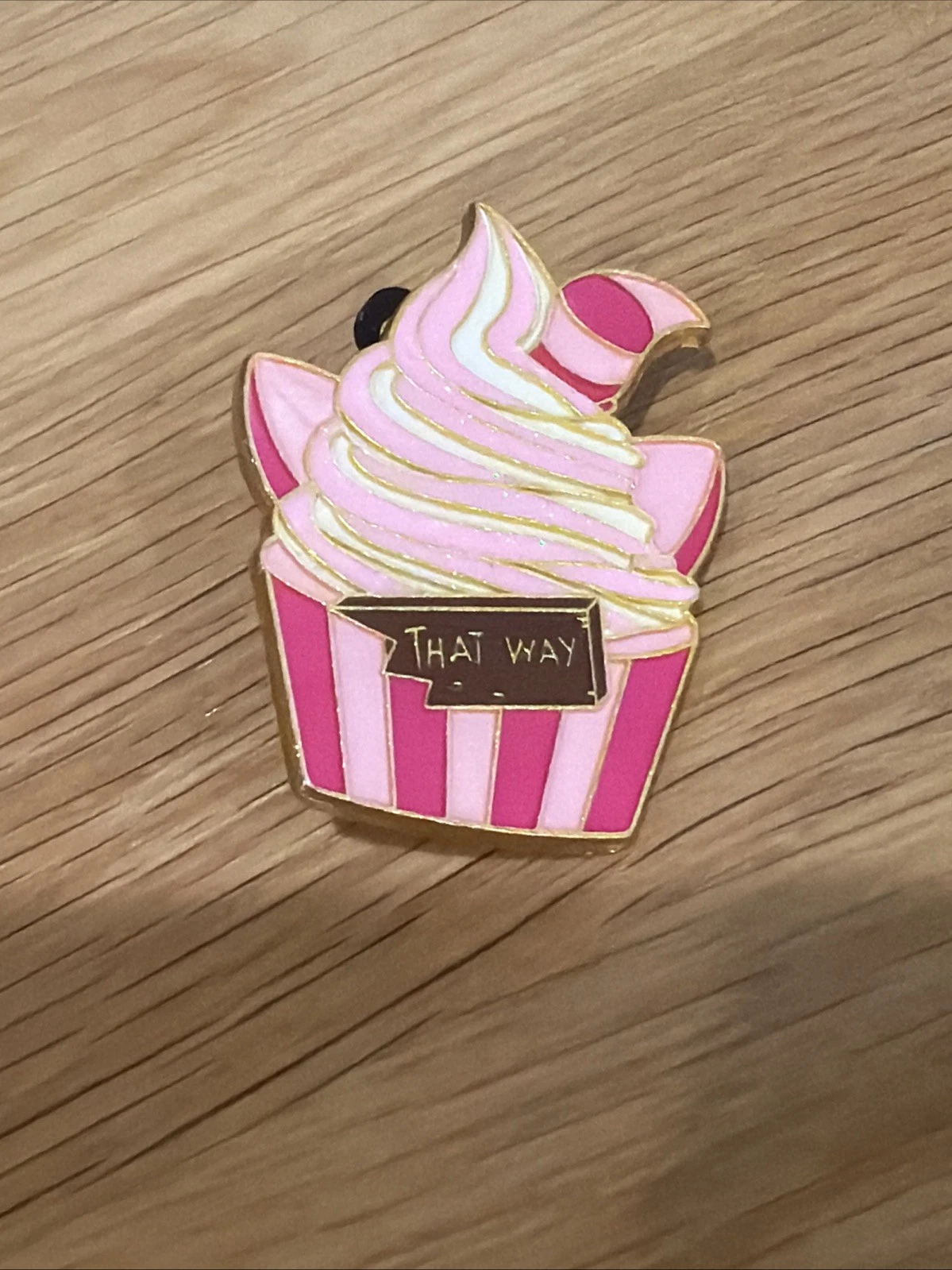 Cheshire Cat Alice in Wonderland Dole Whip Disney Park Trading Pin