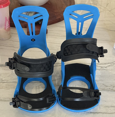 Union Flite Pro Men s Snowboard Bindings Size M Blue/Black 2022 4x4 4-Hole