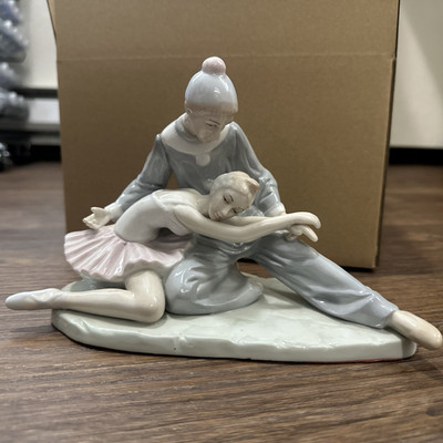 Harlequin Clown Ballerina Meico Porcelain Closing Scene Lladro Style Figurine
