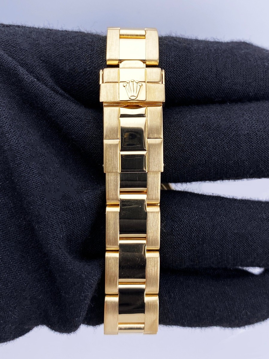 Rolex Yacht Master 69628 Champagne Dial 18K Yellow Gold