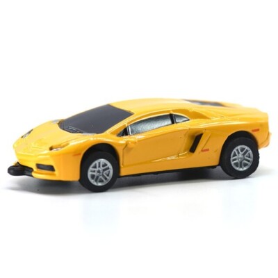 Lamborghini Aventador gelb / schwarz 32 GB Auto-USB-Stick Fash-Drive in Folie