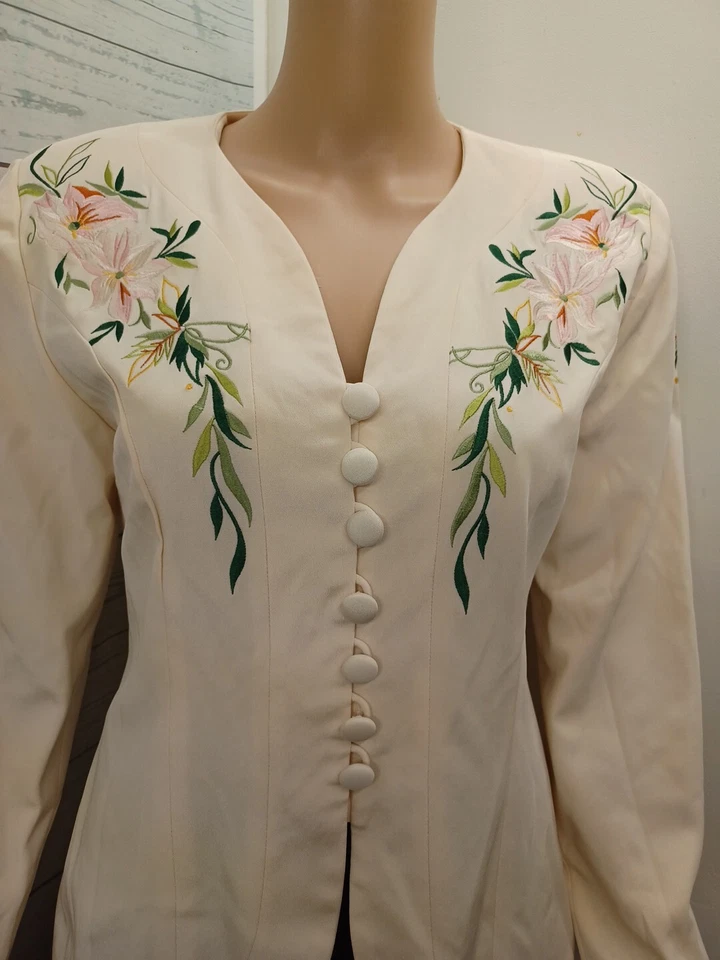 Saks Fifth Avenue/Old Navy Blazer Falda Conjunto Traje Negro Marfil Pastel Talla 4 Foto 2 de 4