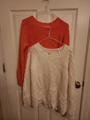 SO By Kohls Juniors Braided Cable Pullover Sweaters White and Hot Pink