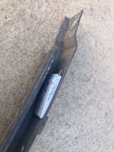 1970 71 2 3 4 CUDA CHALLENGER DOOR GLASS UP WINDOW GUIDE TRACK RH BOLT AAR T/A - Picture 3 of 12