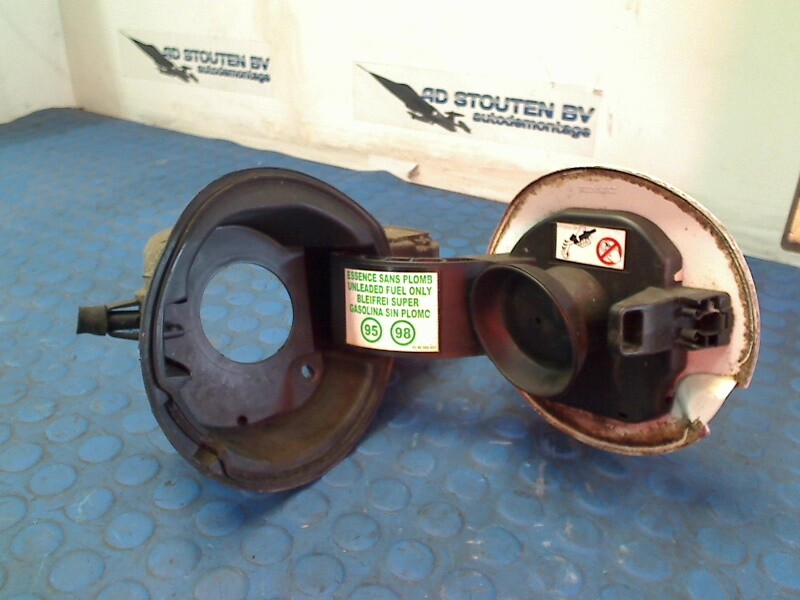 SPORTELLO CARBURANTE Renault Megane III Grandtour (KZ) 2011 9873M0010