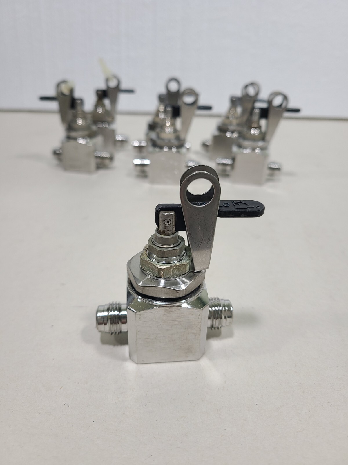 5328 VERIFLO 1/4" TOGGLE DIAPHRAGM VALVE, Tested And Working, 1 Piece