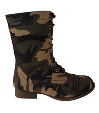 Refresh Women's 'Libby-04' Camouflage Lace-up Combat Boots