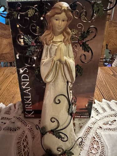 Kirkland’s Angel With Holly Vine Wings Christmas Figurine - Bild 11 von 13