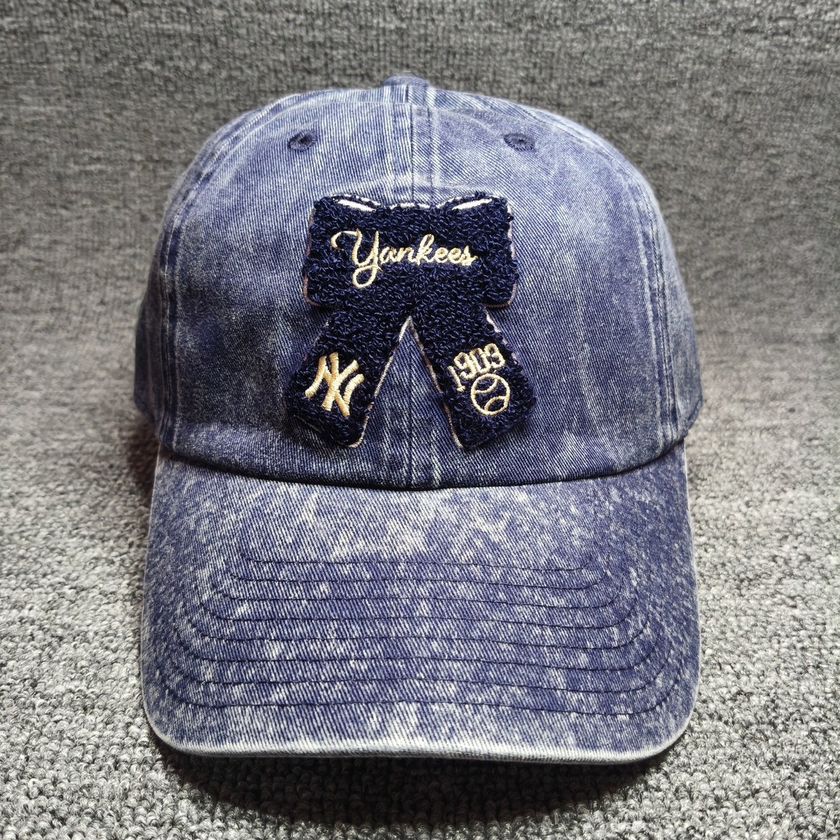 Mitchell & Ness New York Yankees Blue Denim Strapback Cap
