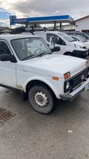 auto LADA NIVA
