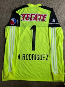 chivas goalkeeper jersey