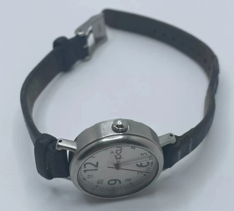 Reloj Rip Curl Mujer Ashbury 26mm Estuche Cuero Azul Correa Cuarzo Tres Manecillas Foto 2 de 4