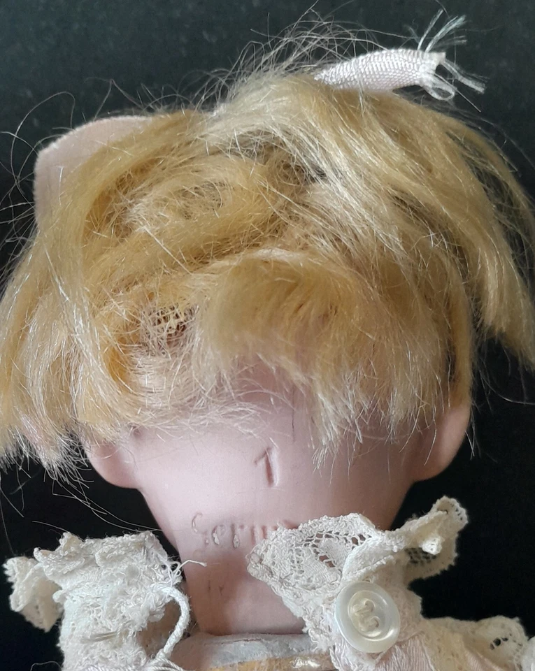 Coppia di bambole antiche G. Heubach taglia 1 in porcellana biscuit - Immagine 4 di 4