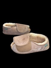 Cloud Nine slippers sheepskin Shearling Mens XL adjustable Excellent Condition