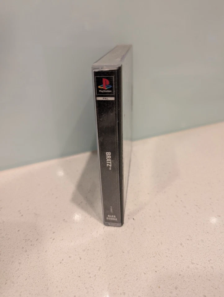 BRATZ Dress Up Get Down And Be A Bratz Superstar Sony PlayStation 1 PS1 2002 - Image 2 of 4