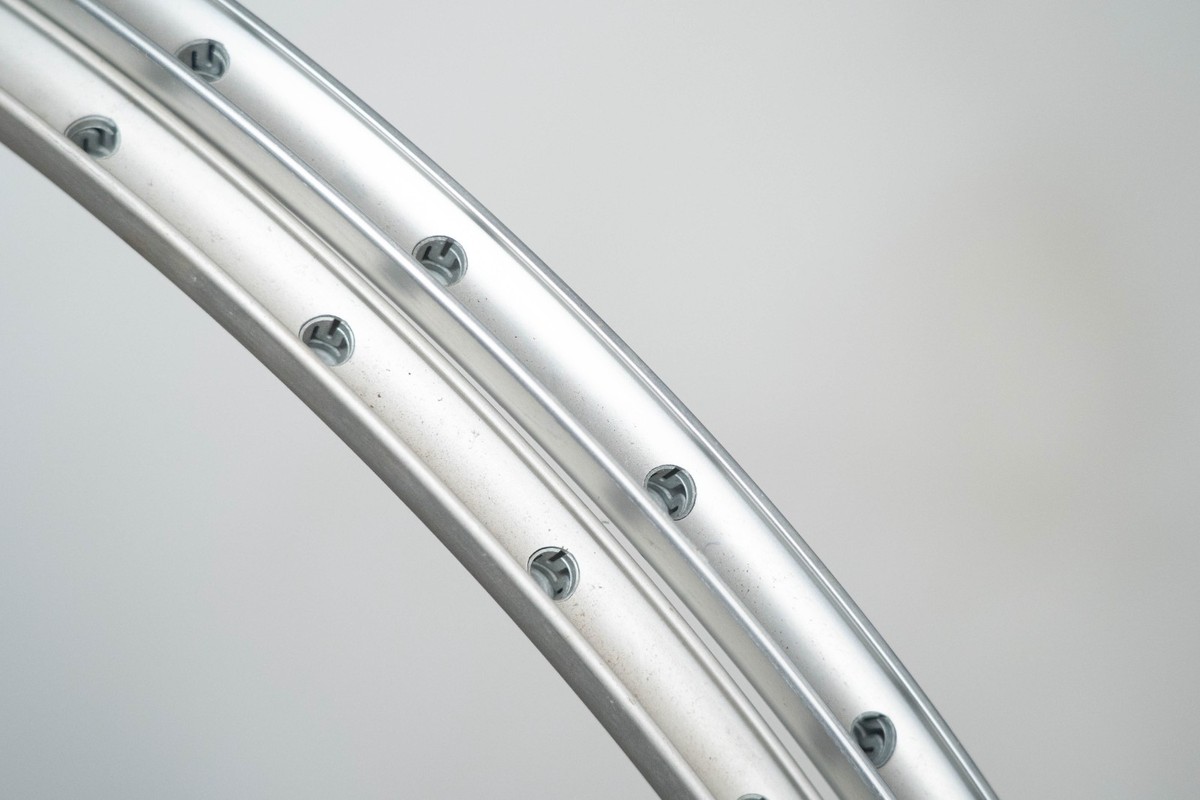 NOS MAVIC CXP12 CXP 12 CLINCHER RIMS 28