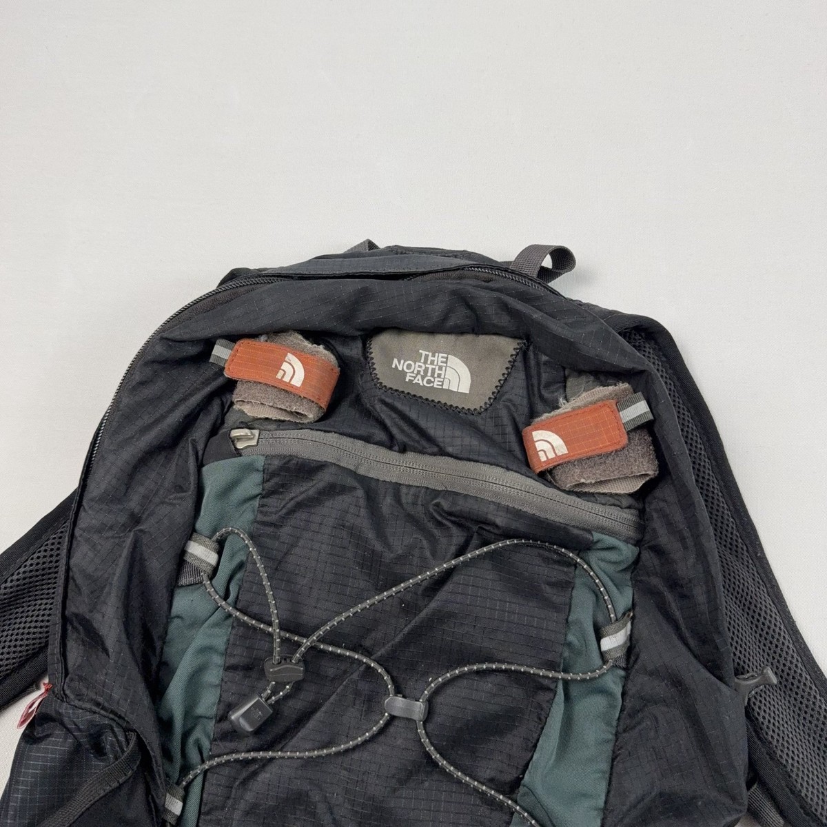 THE NORTH FACE リュック20ℓ The North Face Ion 20 Travel Hiking Backpack Exo Lite T196 / T596