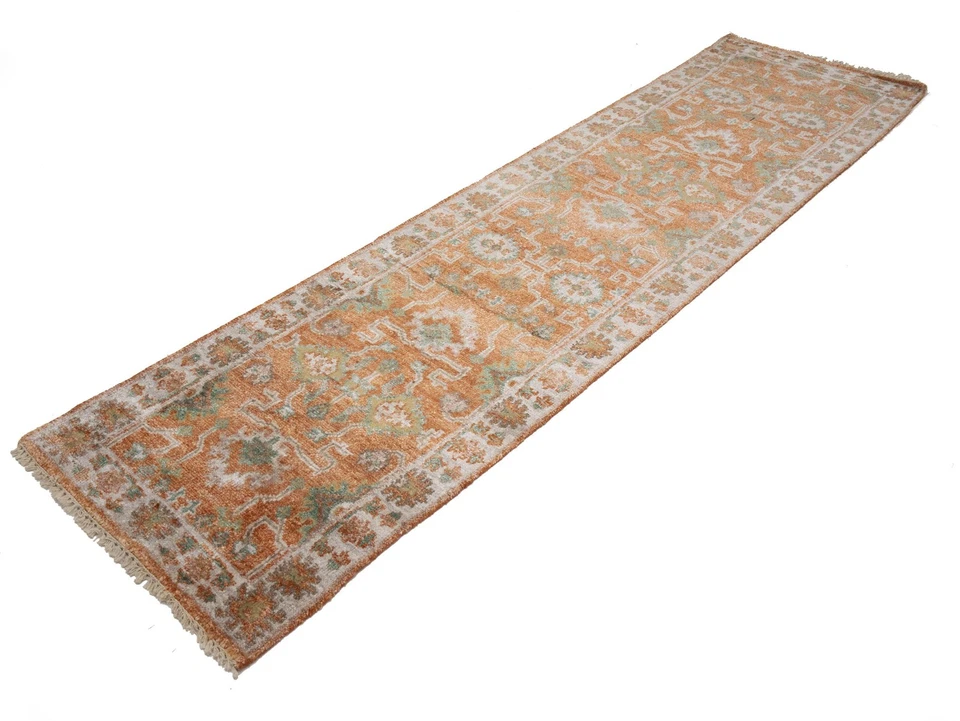 Handmade Muted Color Oushak Oriental Runner Rug 2'6X9'9 ft Floral Hallway Carpet - Image 4 of 4
