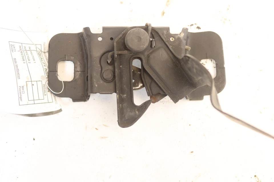 2015-2019 CHEVY SILVERADO 2500 3500 HD TRAVA FRONTAL DO CAPÔ FABRICANTE DE EQUIPAMENTO ORIGINAL - Imagem 2 de 4